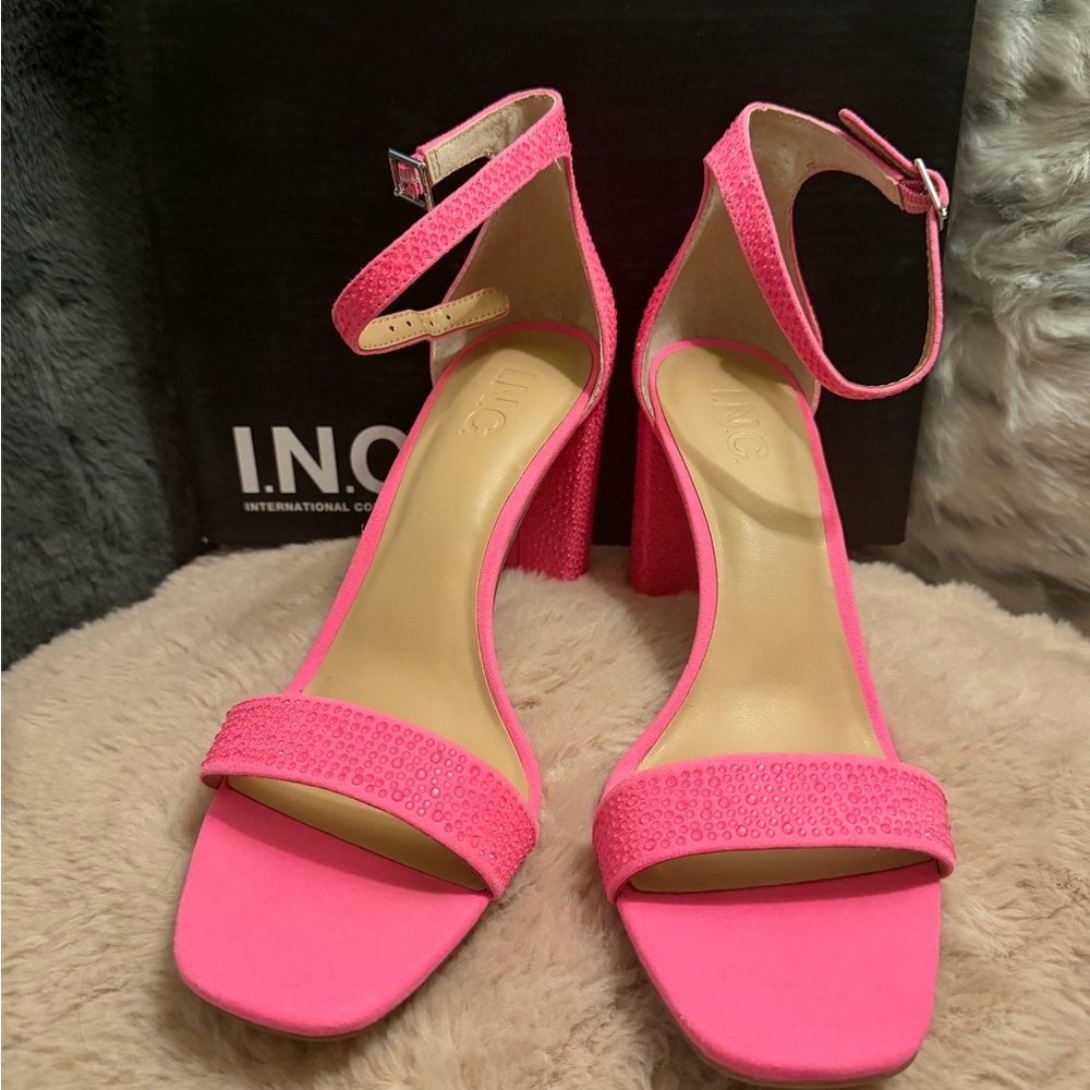 NIB INC International Concepts Hot Pink Block Heels size 8.5